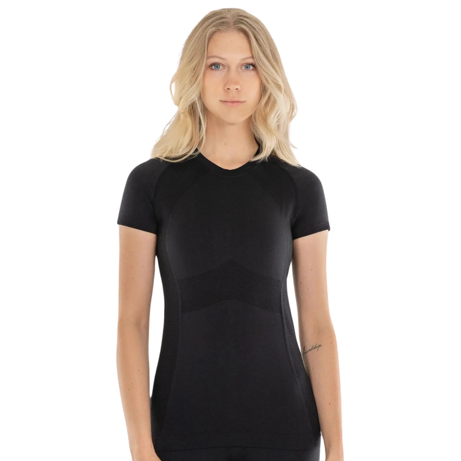 Anique Short Sleeve Crew Shirt in Black Swan - Women's Large (US 10)