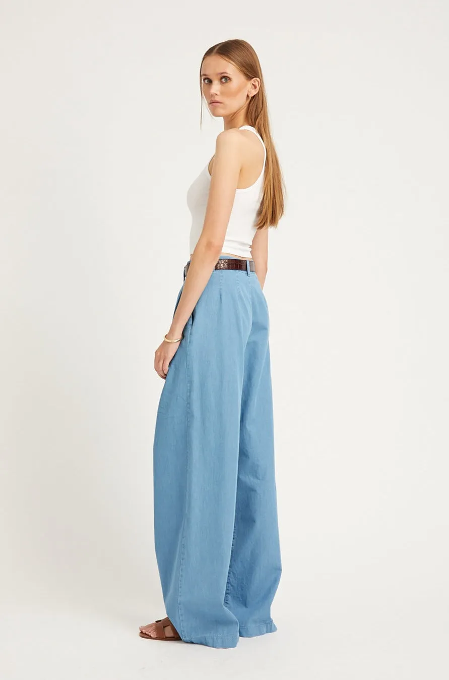 Chambray Pleated Trouser