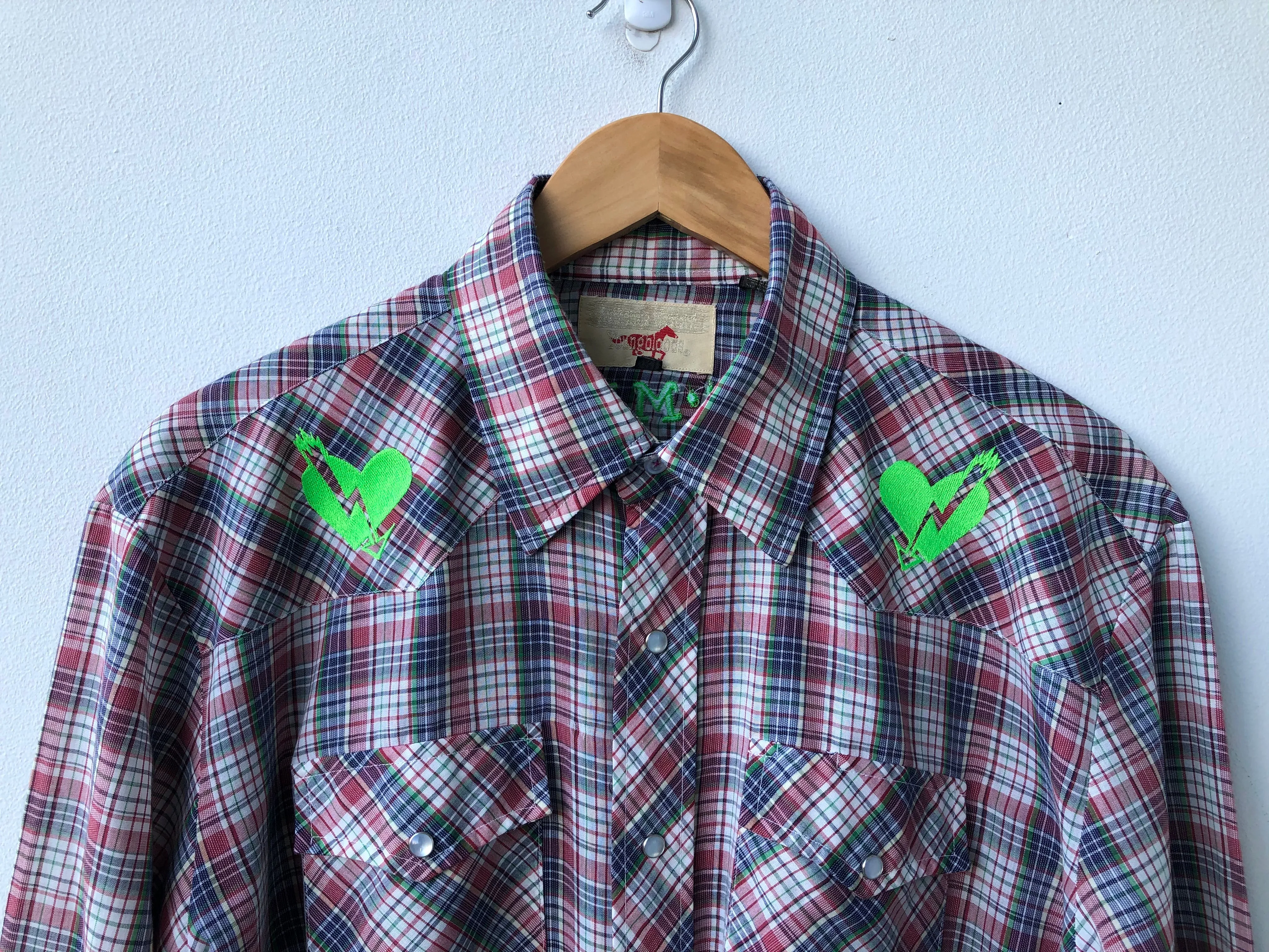 FM WESTERN - Vintage Youngbloods Westernwear Shirt w Neon Green embroidery