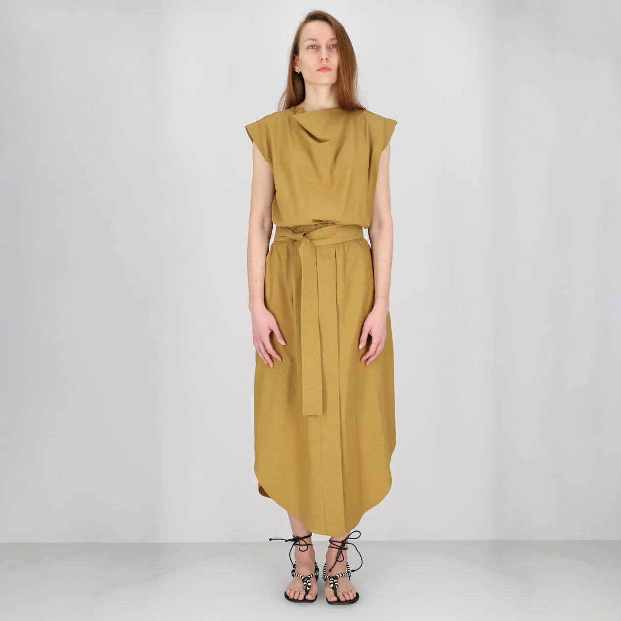 SLEEVELESS DRESS MUSTARD