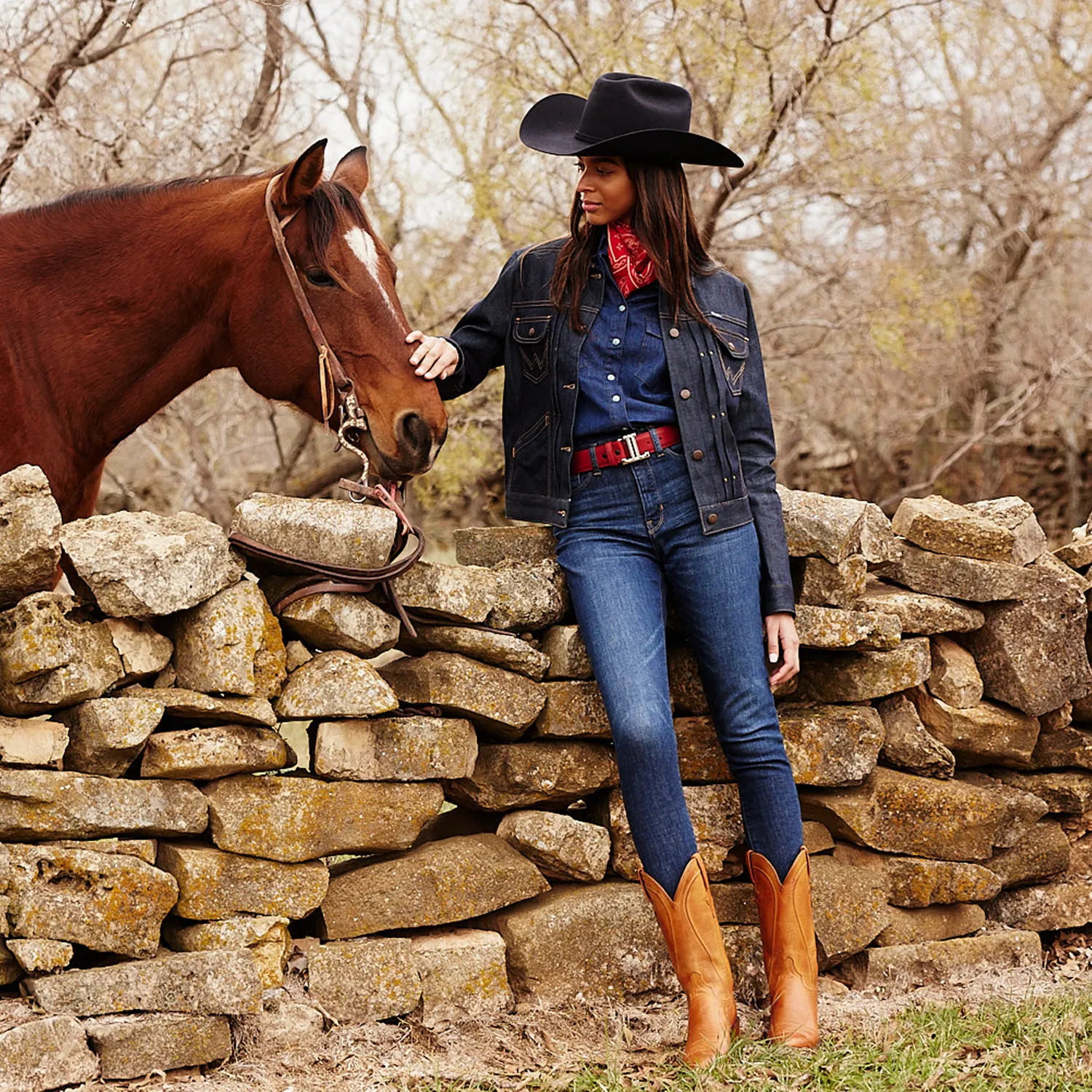 Women's Chambray Shirt :: Dark Denim